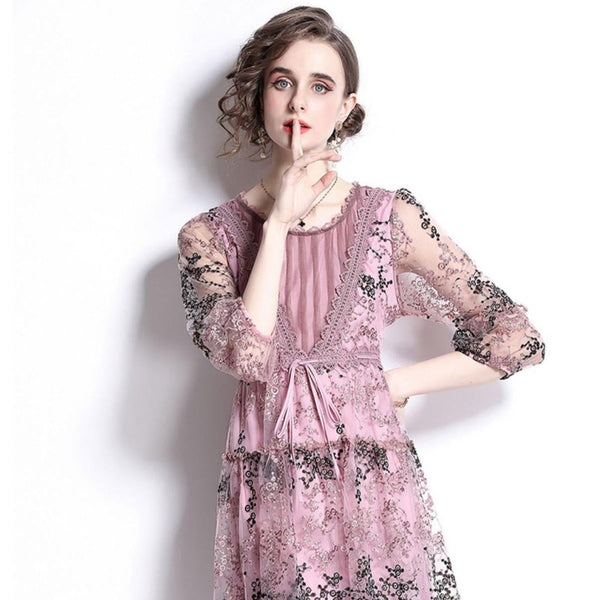 Lace Mesh Embroidery Fashion Seven-Point Sleeve Mid-Skirt Crewneck Dress